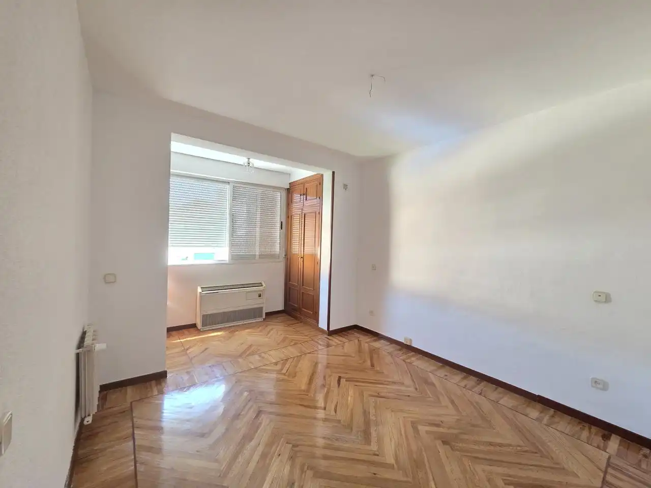 Wohnung zur Miete in Calle de Cavanilles, Pacífico