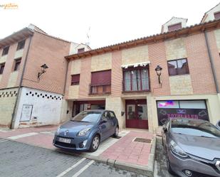 Außenansicht von Dachboden zum verkauf in Tudela de Duero mit Heizung