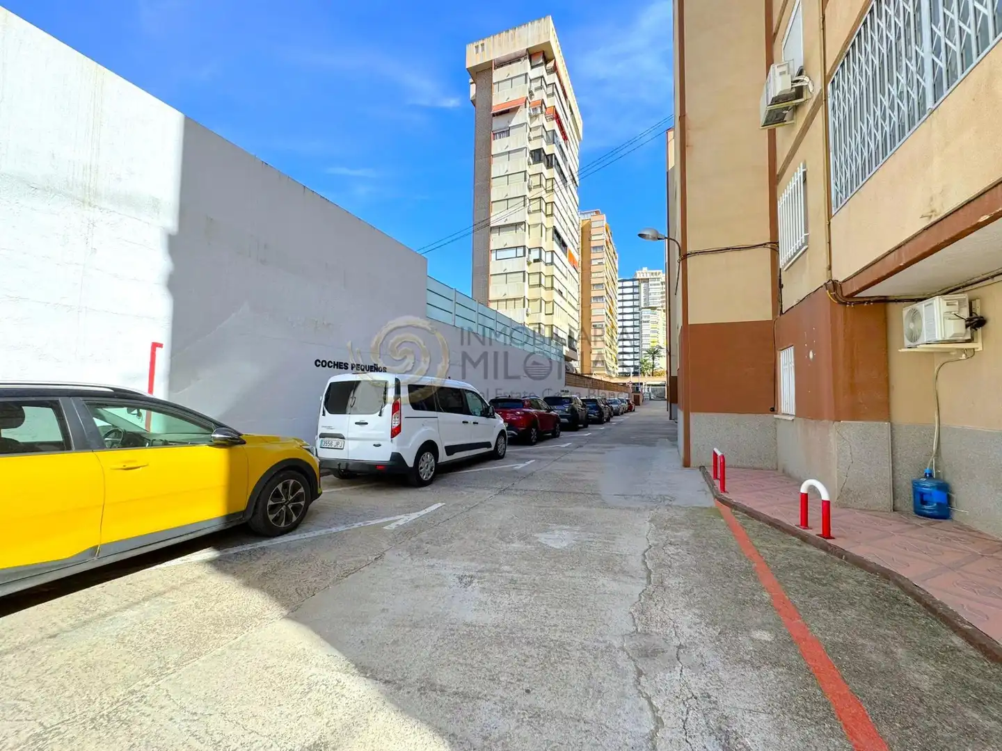 Parking de Estudio en venta en Benidorm con Aire acondicionado, Jardín privado y Amueblado