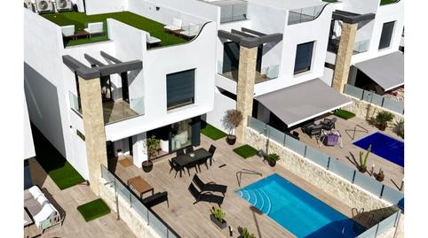 Foto 3 de Casa o chalet en venta en Calle Corbeta-punta Prima, Punta Prima, Orihuela