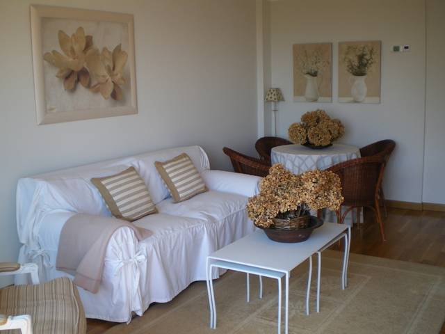 Piso en Alquiler en Calle Pedreña, 10 en Marina de Cudeyo