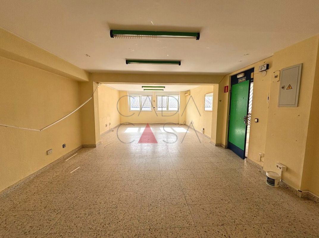 Office for sale in Santander