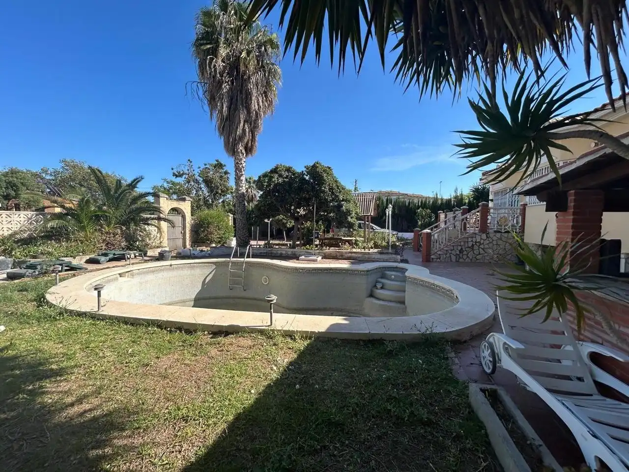 Swimming pool of Houses for sale in Málaga  with Air Conditioner, Heating and Private garden