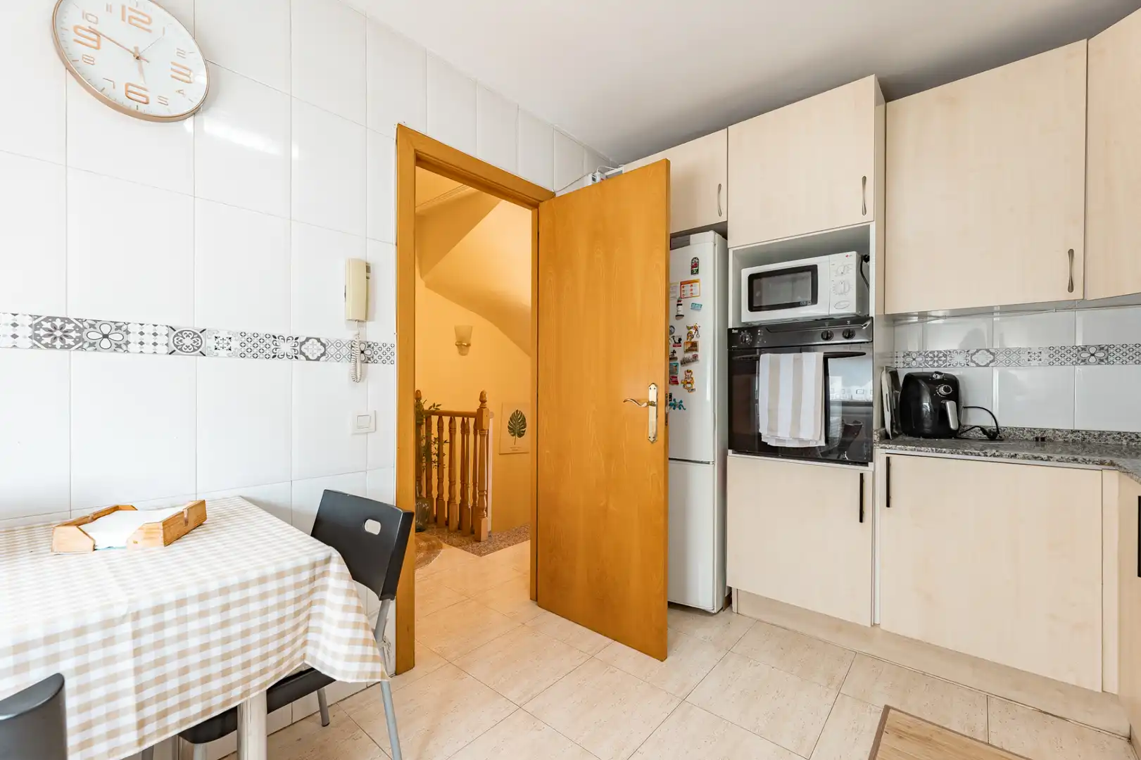 Cocina de Casa adosada en venta en Martorell con Aire acondicionado, Calefacción y Jardín privado