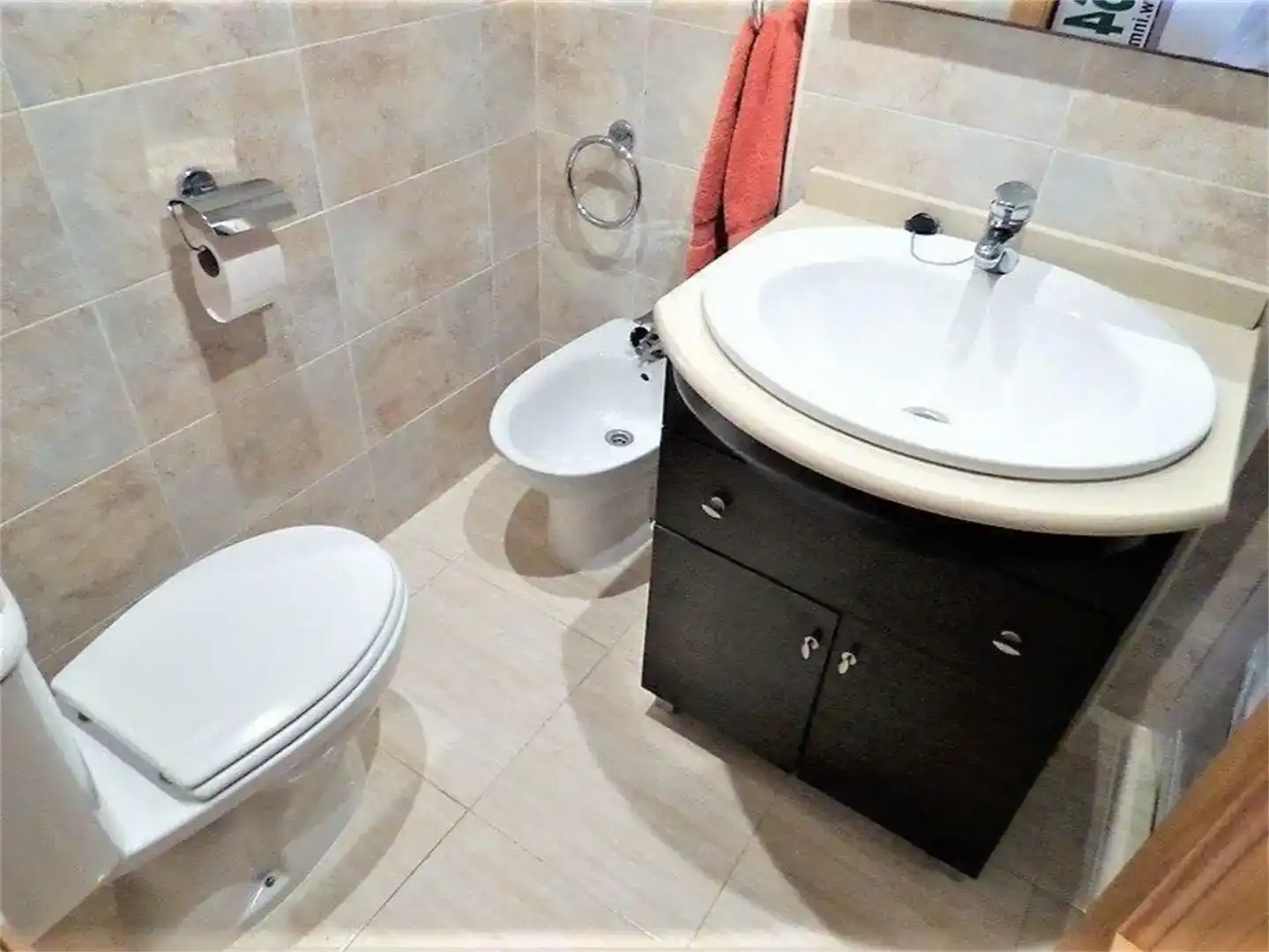 Badezimmer von Wohnungen zur Miete in Oropesa del Mar / Orpesa mit Klimaanlage, Privatgarten und Schwimmbad