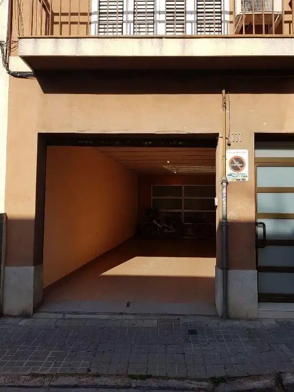 Local comercial en venta en Centre - Sant Oleguer, imagen 3