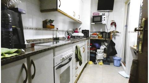 Foto 4 de Piso en venta en Calle Bidasoa, Les Arenes - La Grípia  Can Montllor, Terrassa