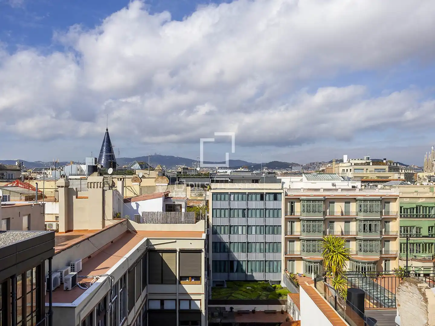 Vista exterior de Piso en venta en Barcelona con Aire acondicionado, Calefacción y Parquet