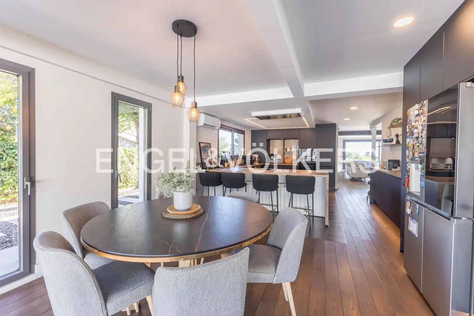 Comedor de Casa o chalet en venta en Paracuellos de Jarama con Aire acondicionado, Calefacción y Jardín privado