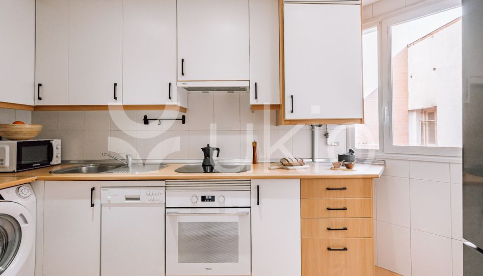 Apartamento de alquiler en Calle de Málaga, Ríos Rosas - Nuevos Ministerios - Imagen 2