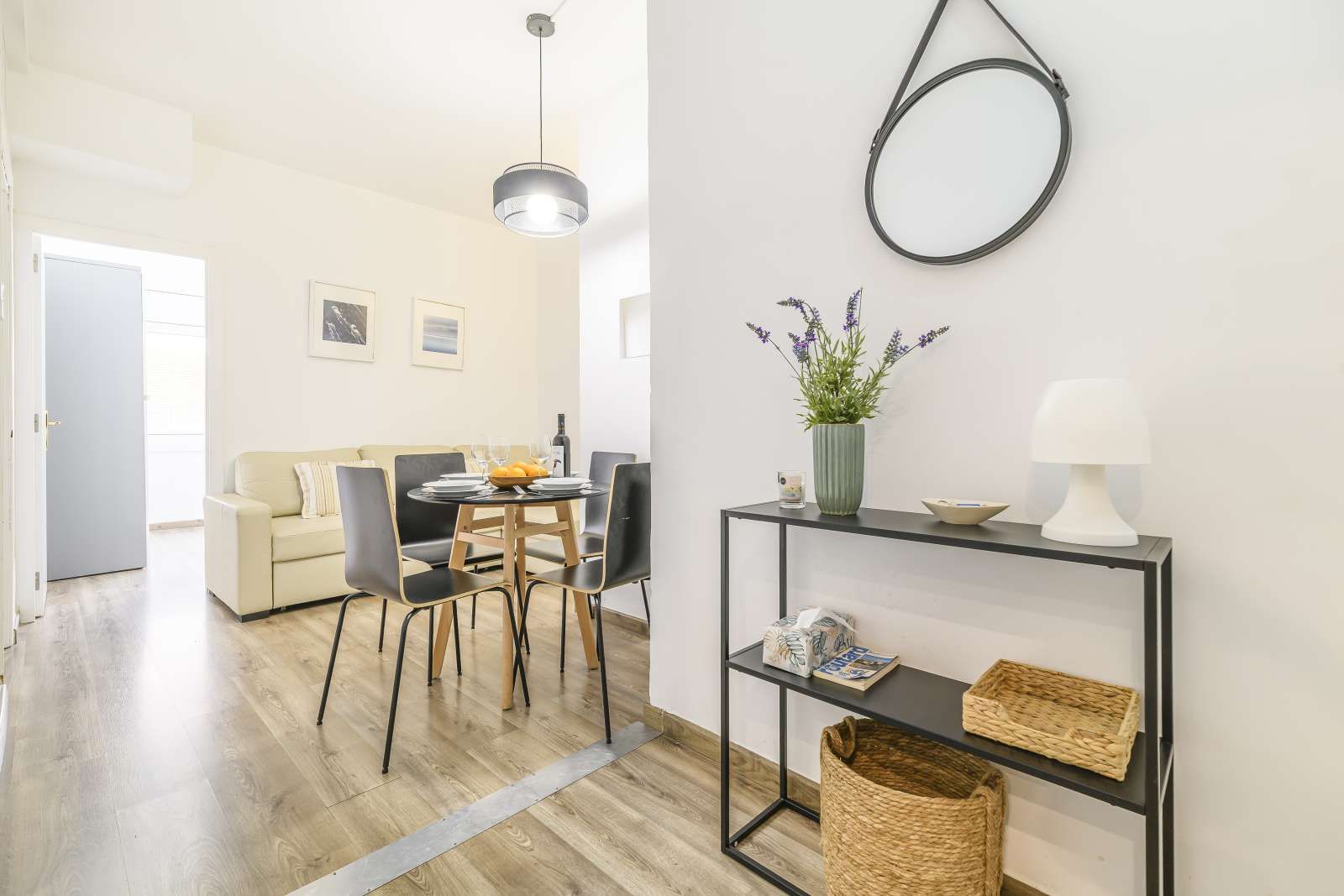 Dining room of Apartment to share in  Barcelona Capital  with Air Conditioner and Terrace