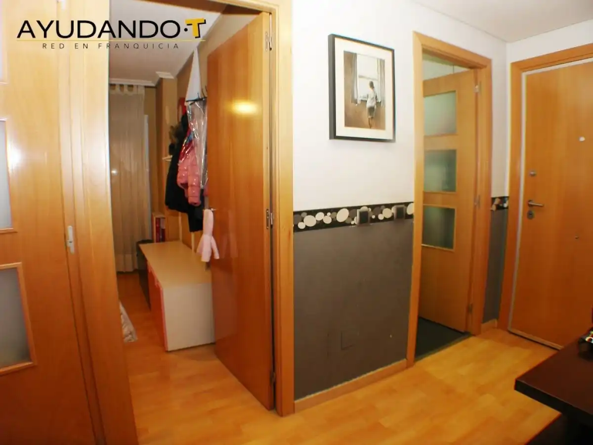 Wohnung zum Verkauf in Valdemoro mit Klimaanlage, Heizung und Terrasse