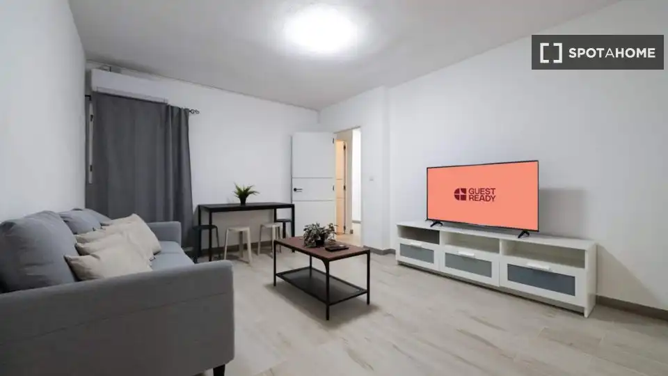 Sala d'estar de Pis de lloguer en Madrid amb Aire condicionat, Calefacció i Moblat