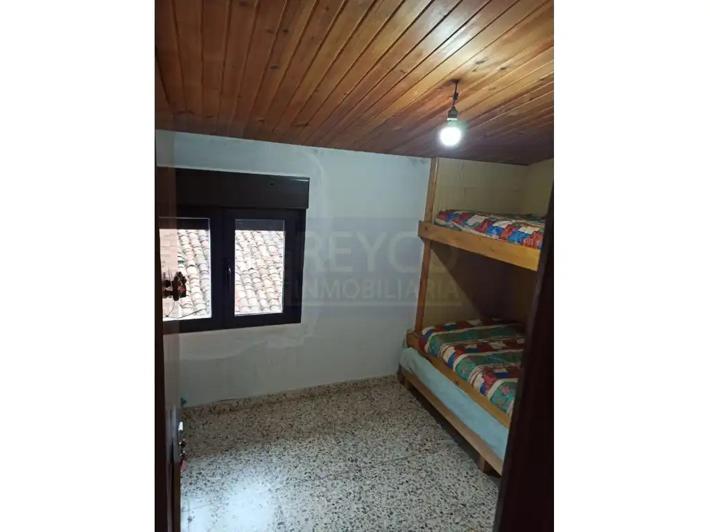 Dormitori de Casa o xalet en venda en Anguiano