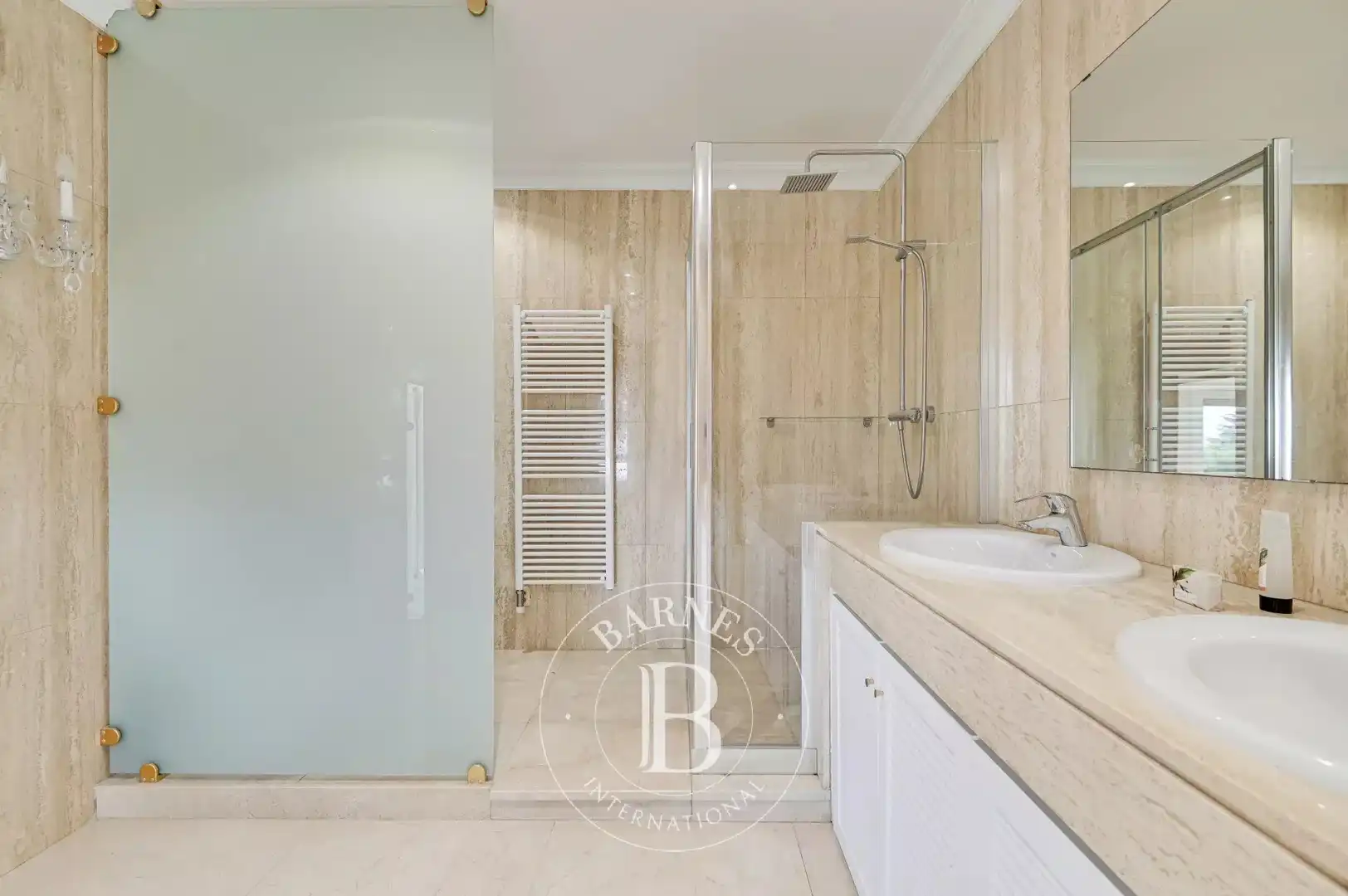 Badezimmer von Haus oder Chalet zum Verkauf in Cabrils mit Klimaanlage, Heizung und Privatgarten