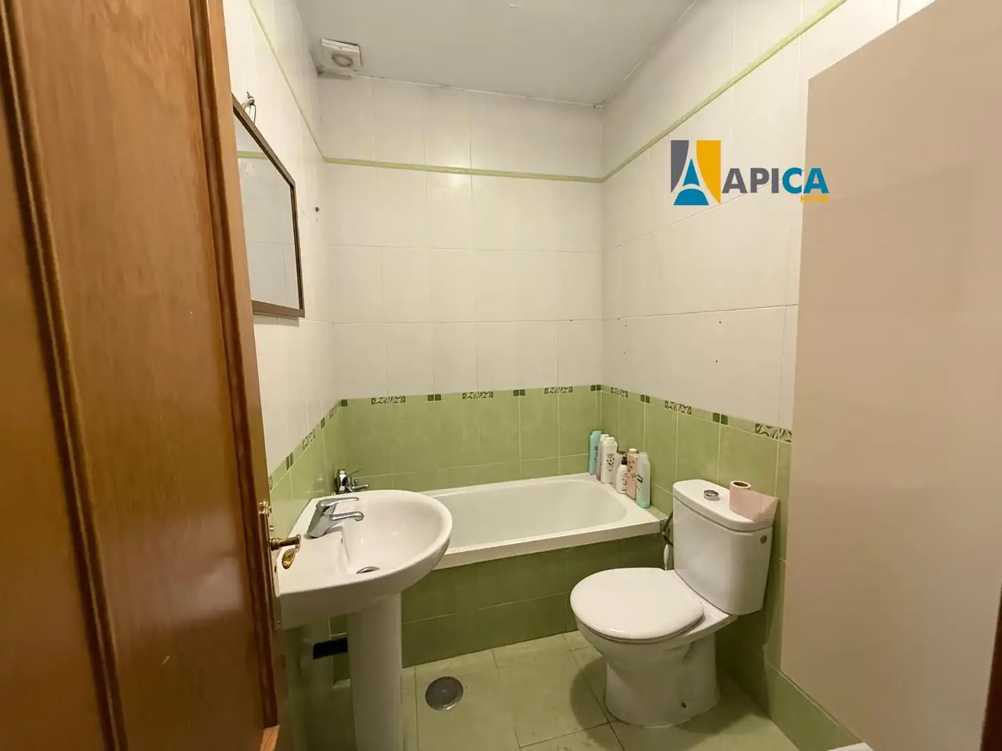 Bathroom of Houses for sale in Chiclana de la Frontera  with Terrace