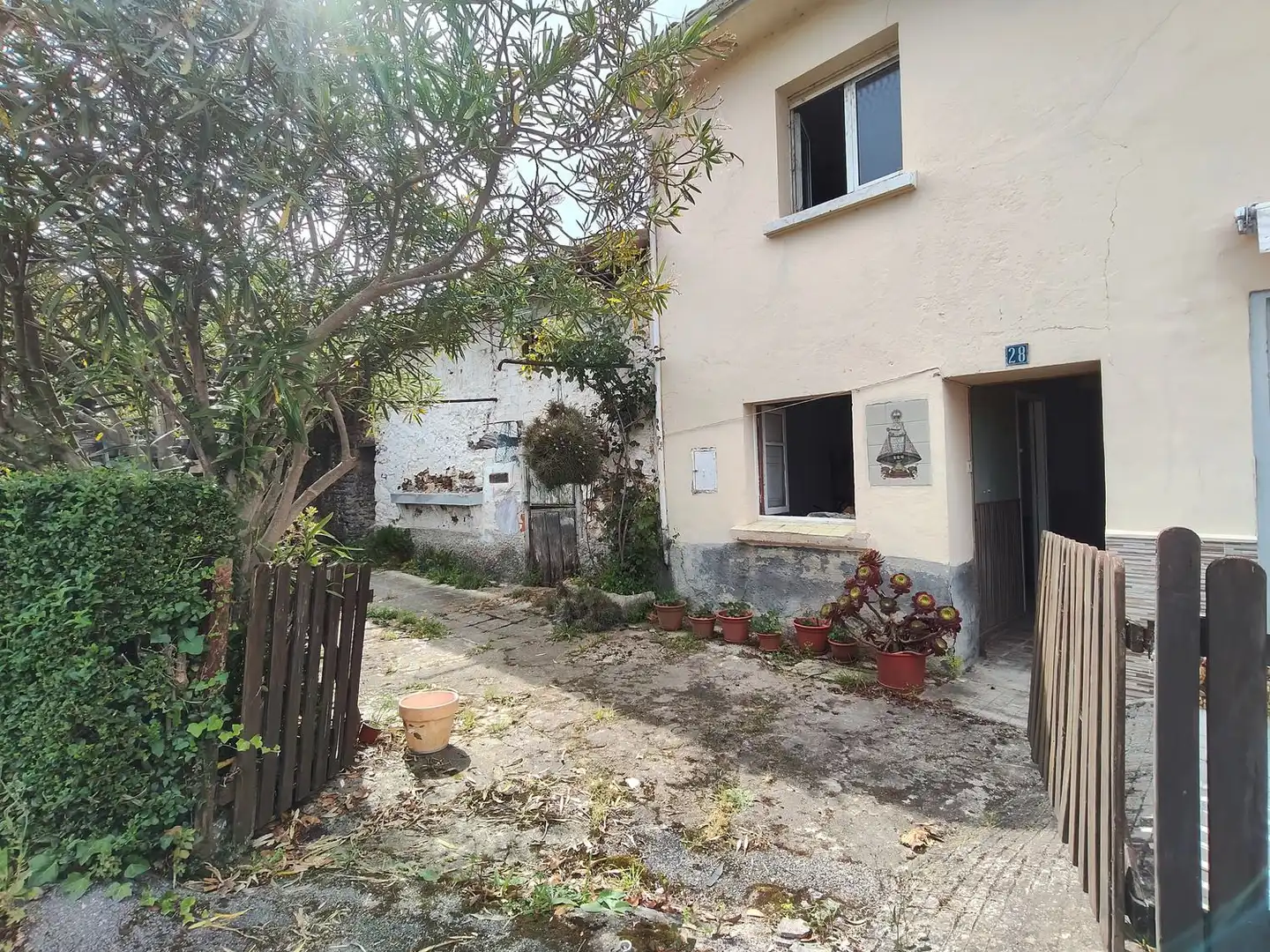 Vista exterior de Casa o chalet en venta en Castrillón con Trastero y Piscina
