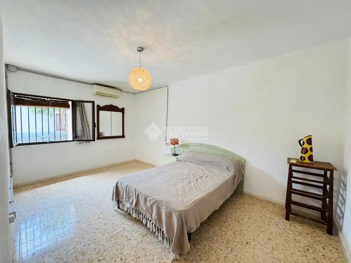 Habitación de Casa adosada en venta en Nambroca con Aire acondicionado, Terraza y Trastero
