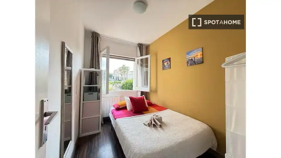 Bedroom of Flat for rent in Barcelona  with Air Conditioner, Heating and Furnished