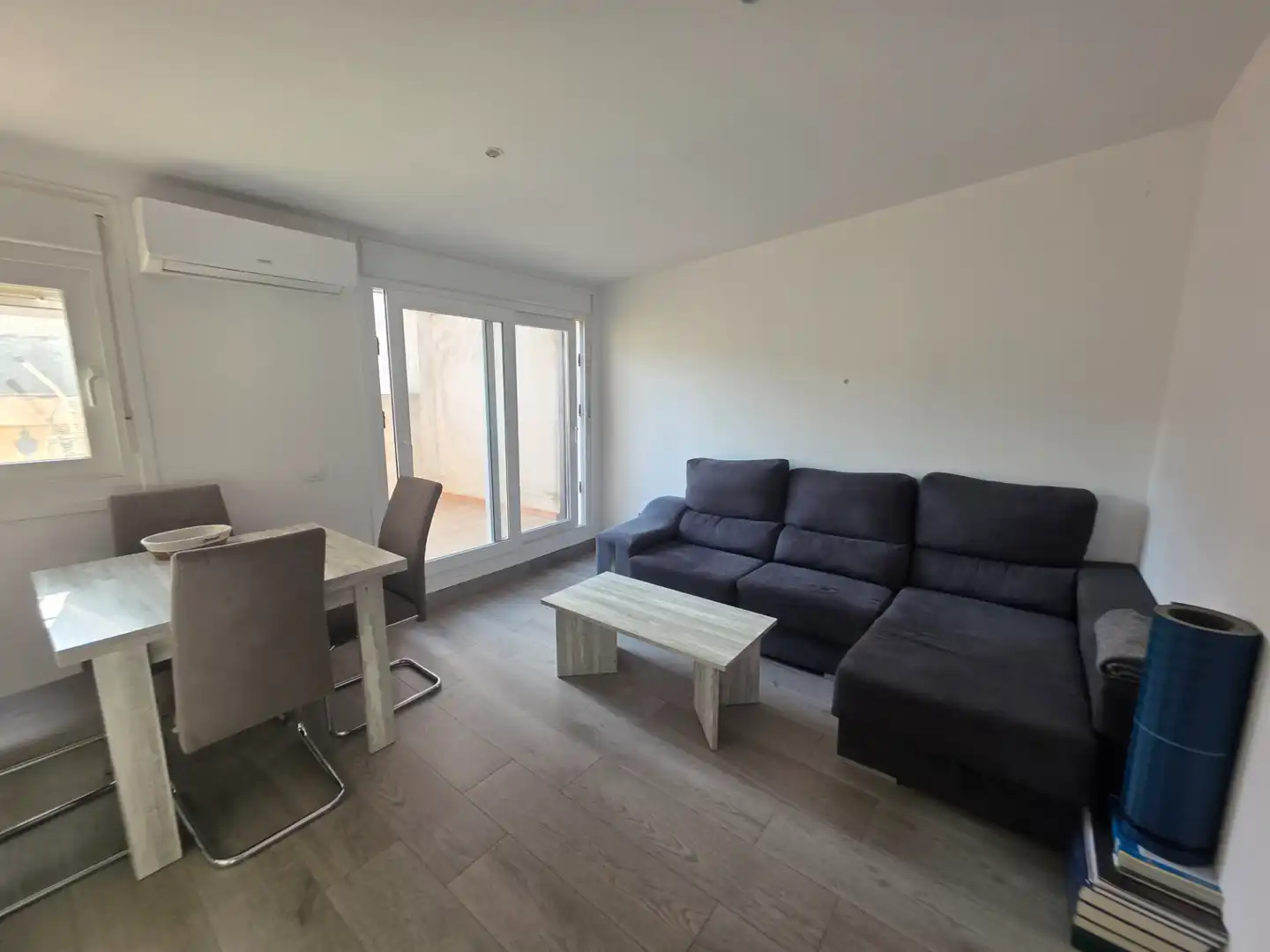 Living room of Flat for rent in Tortosa  with Air Conditioner, Heating and Terrace