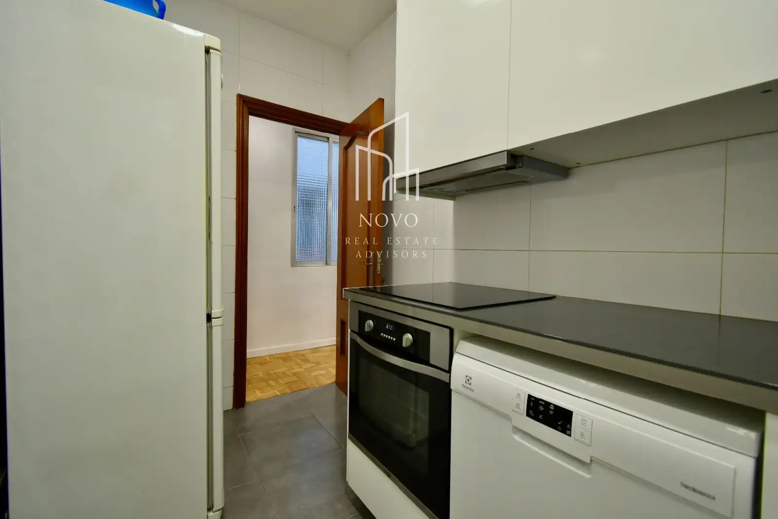 Cocina de Piso de alquiler en Madrid con Aire acondicionado, Calefacción y Amueblado