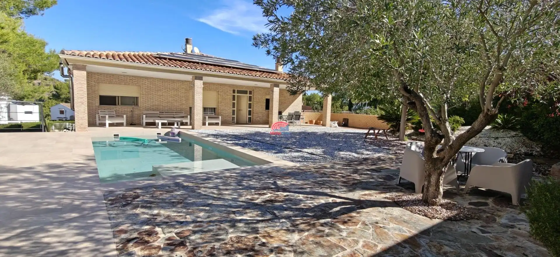 Chalet con piscina en venta en Gilet, imagen 3