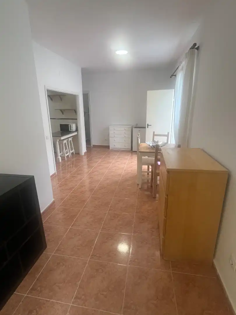 Room in Calle Músico Juan Reyes de Armas, Tafira