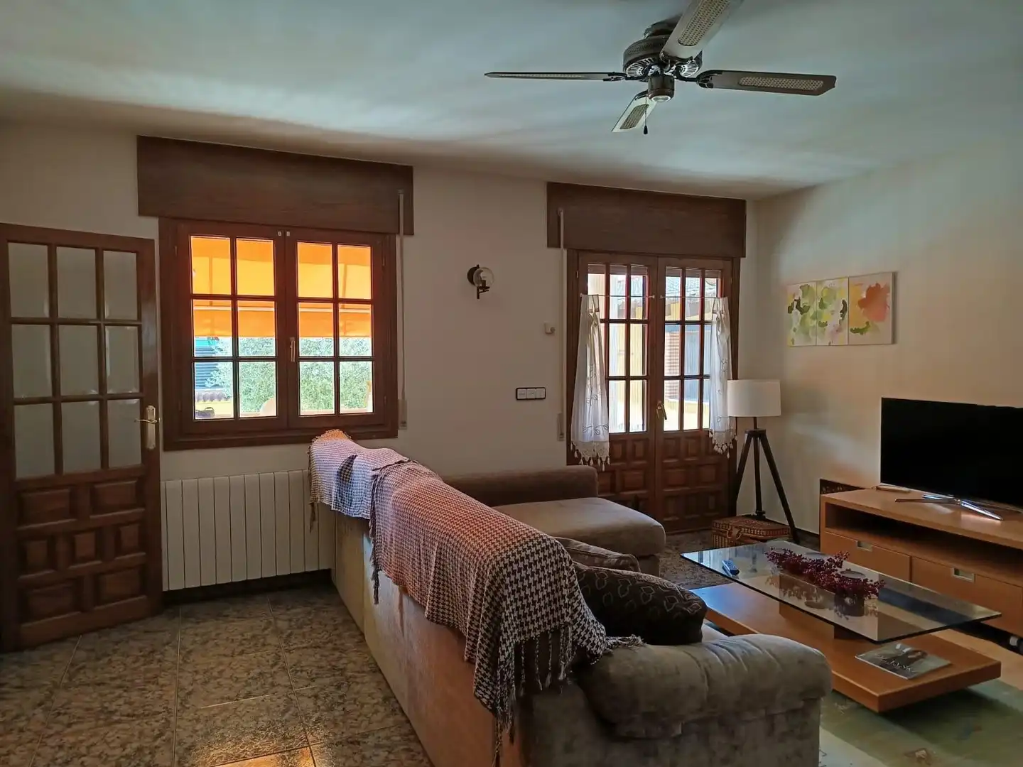 Sala de estar de Casa o chalet en venta en La Pedraja de Portillo  con Calefacción, Jardín privado y Piscina
