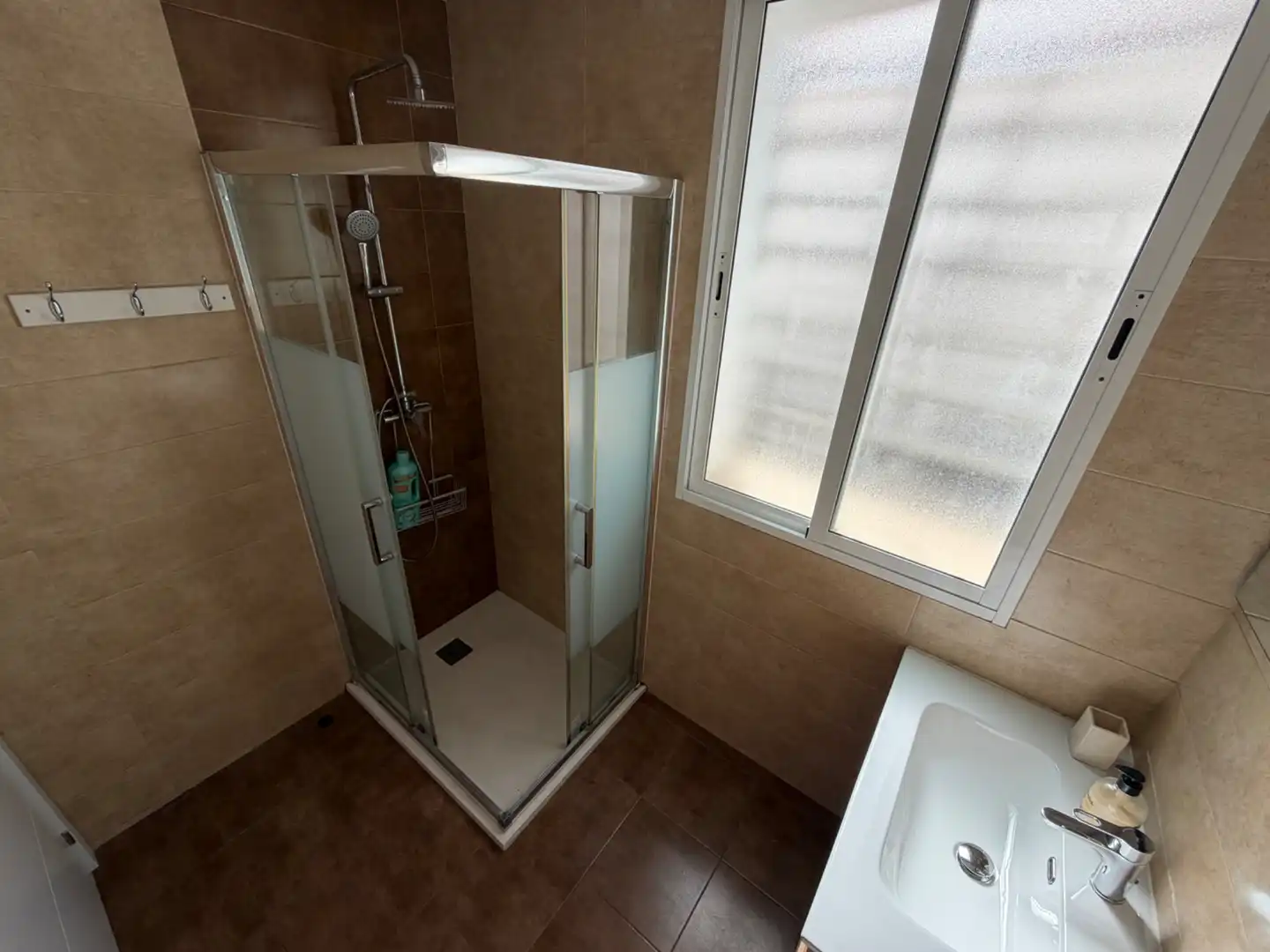 Baño de Piso de alquiler en Málaga con Aire acondicionado, Calefacción y Amueblado