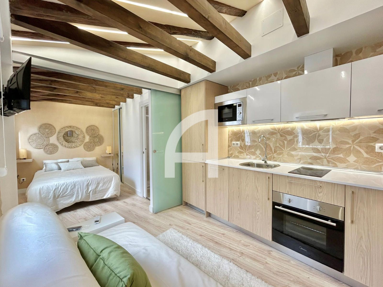 Kitchen of Flat for sale in  Madrid Capital  with Air Conditioner, Heating and Furnished