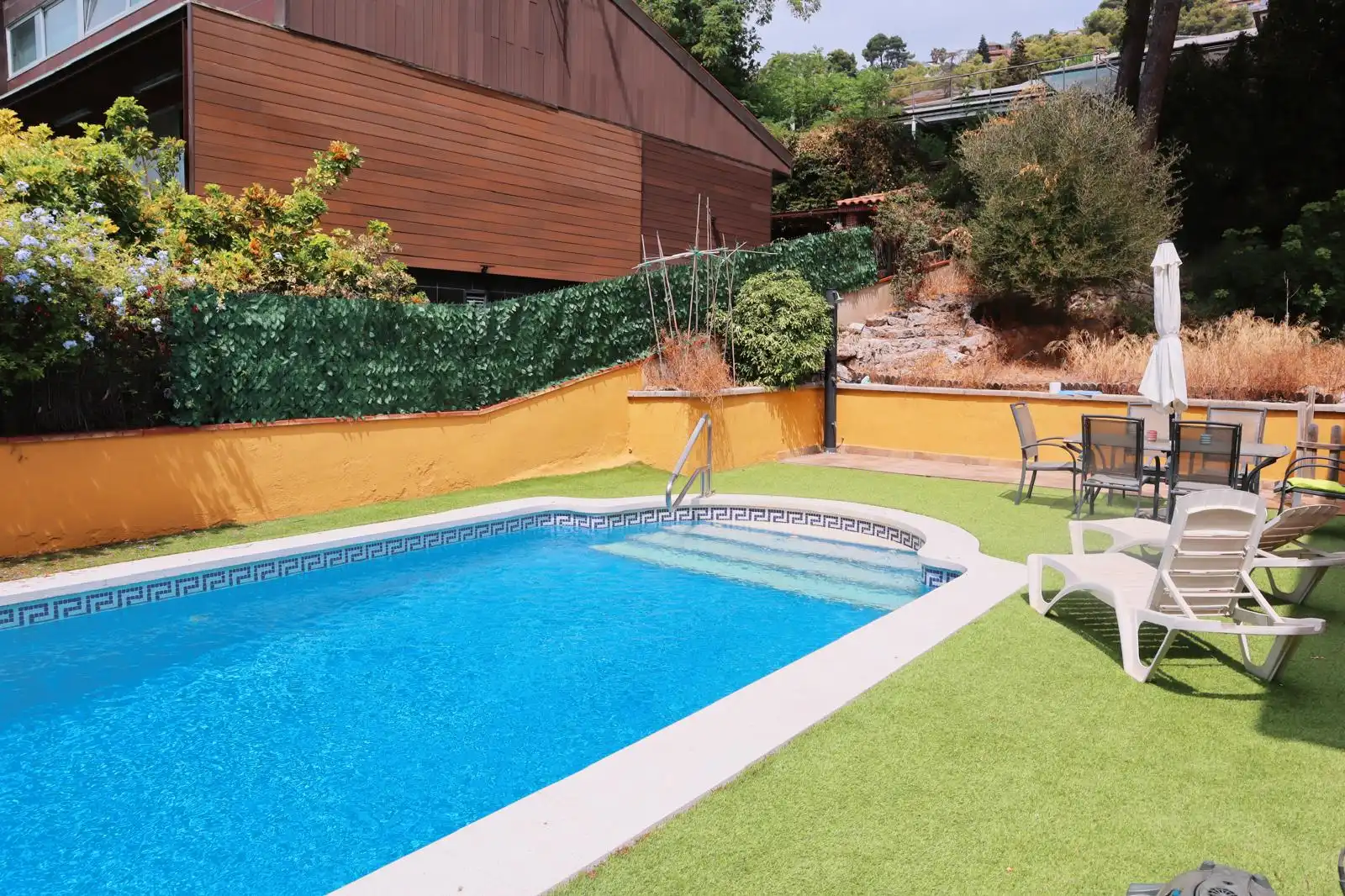 Maison avec terrasse à vendre à Via Doctor Josep Maria Tarruella