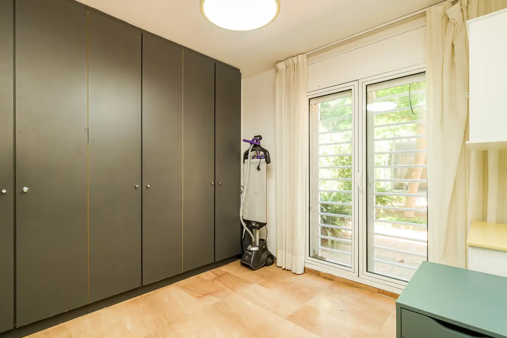Habitación de Casa adosada en venta en Teià con Aire acondicionado, Calefacción y Jardín privado