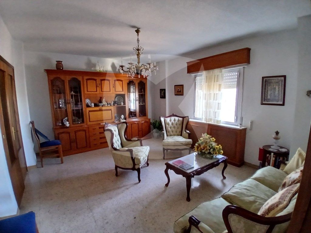 Flat for sale in Avenida Santa Marina, Santa Marina