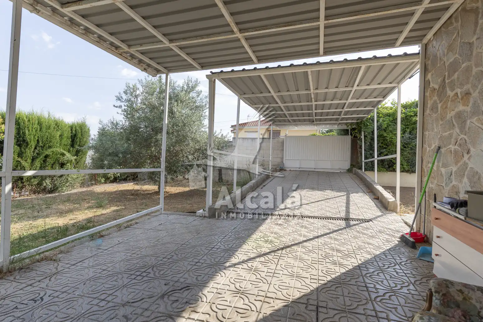 Aparcament de Casa o xalet en venda en Torrejón del Rey amb Aire condicionat, Calefacció i Piscina