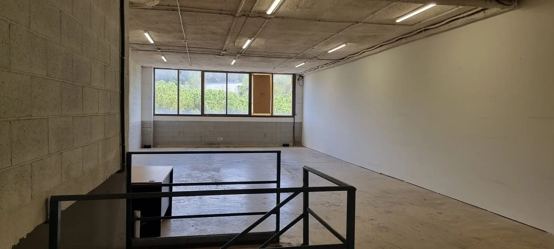 Nave industrial de alquiler en Rubí