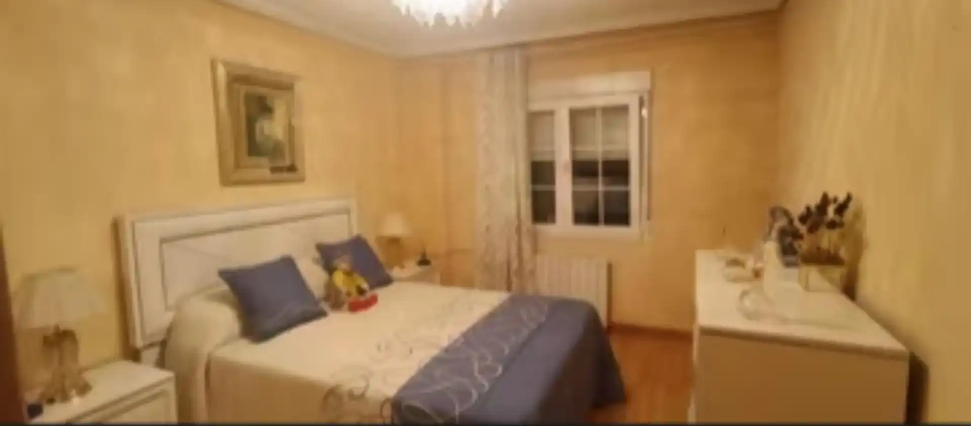 Schlafzimmer von Wohnung zum Verkauf in Zamora Capital  mit Klimaanlage und Balkon