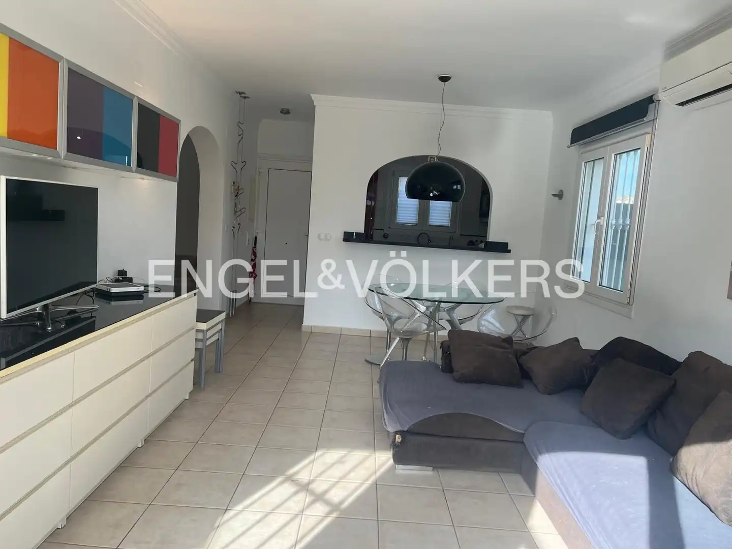 Vista exterior de Casa adosada de alquiler en Oliva con Aire acondicionado, Calefacción y Jardín privado