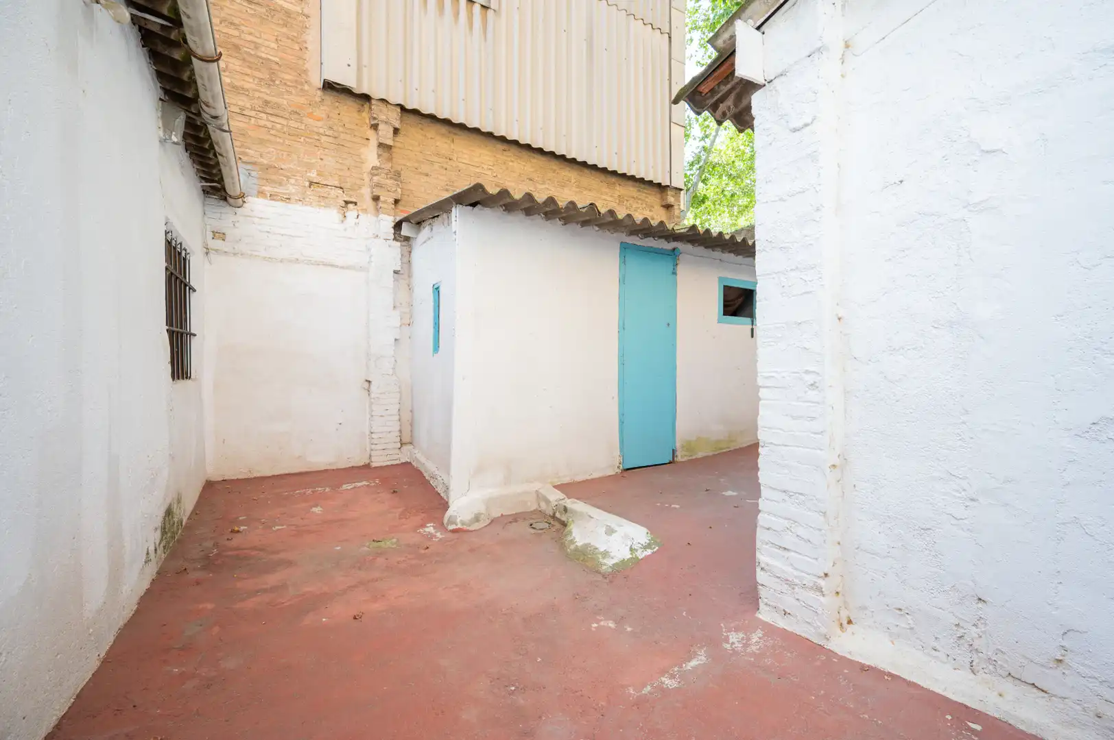 Exterior view of Houses for sale in Barcelona
