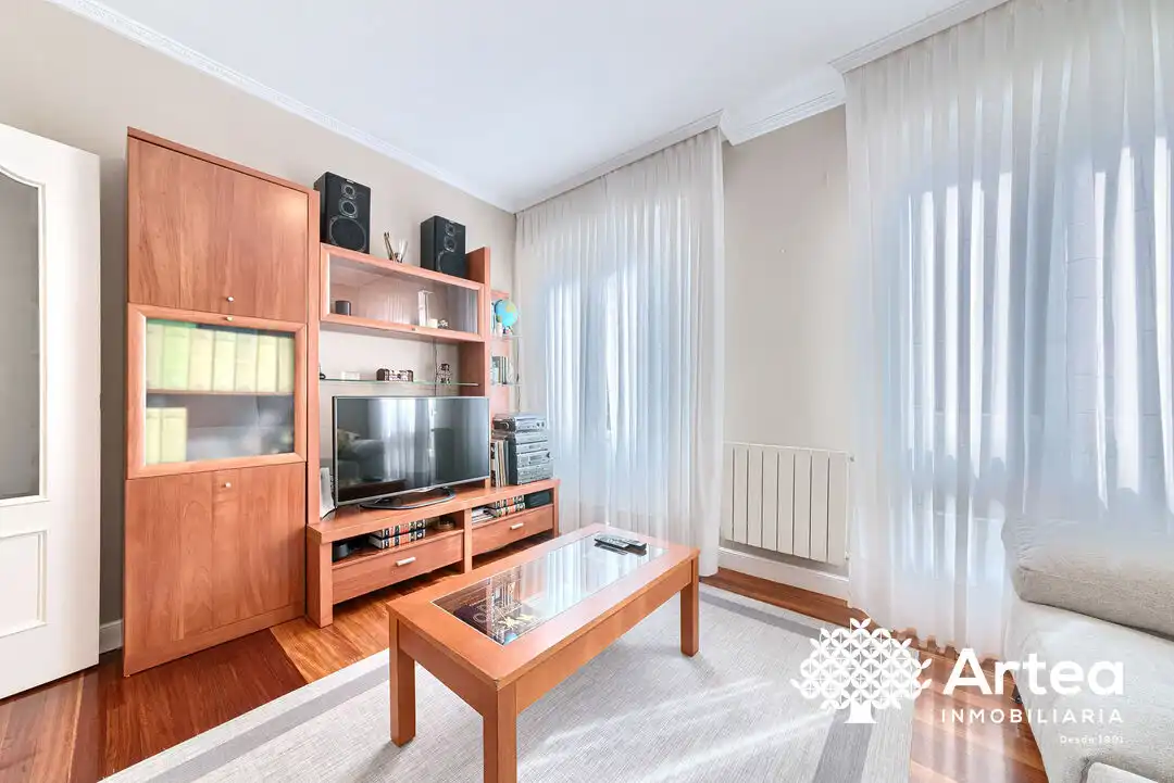 Living room of Flat for sale in Portugalete  with Heating and Balcony