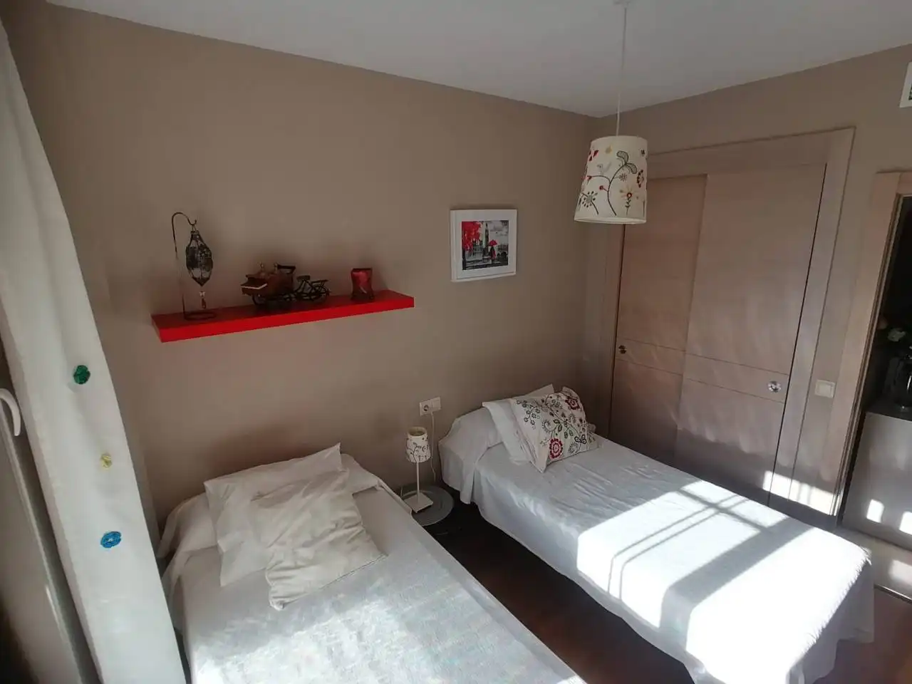 Dormitori de Casa adosada de lloguer en Fuengirola amb Aire condicionat, Calefacció i Terrassa