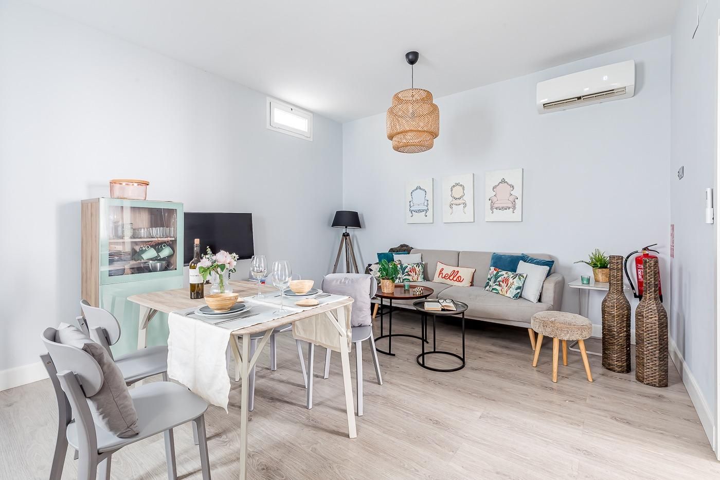 Sala d'estar de Apartament en venda en  Madrid Capital amb Aire condicionat i Calefacció