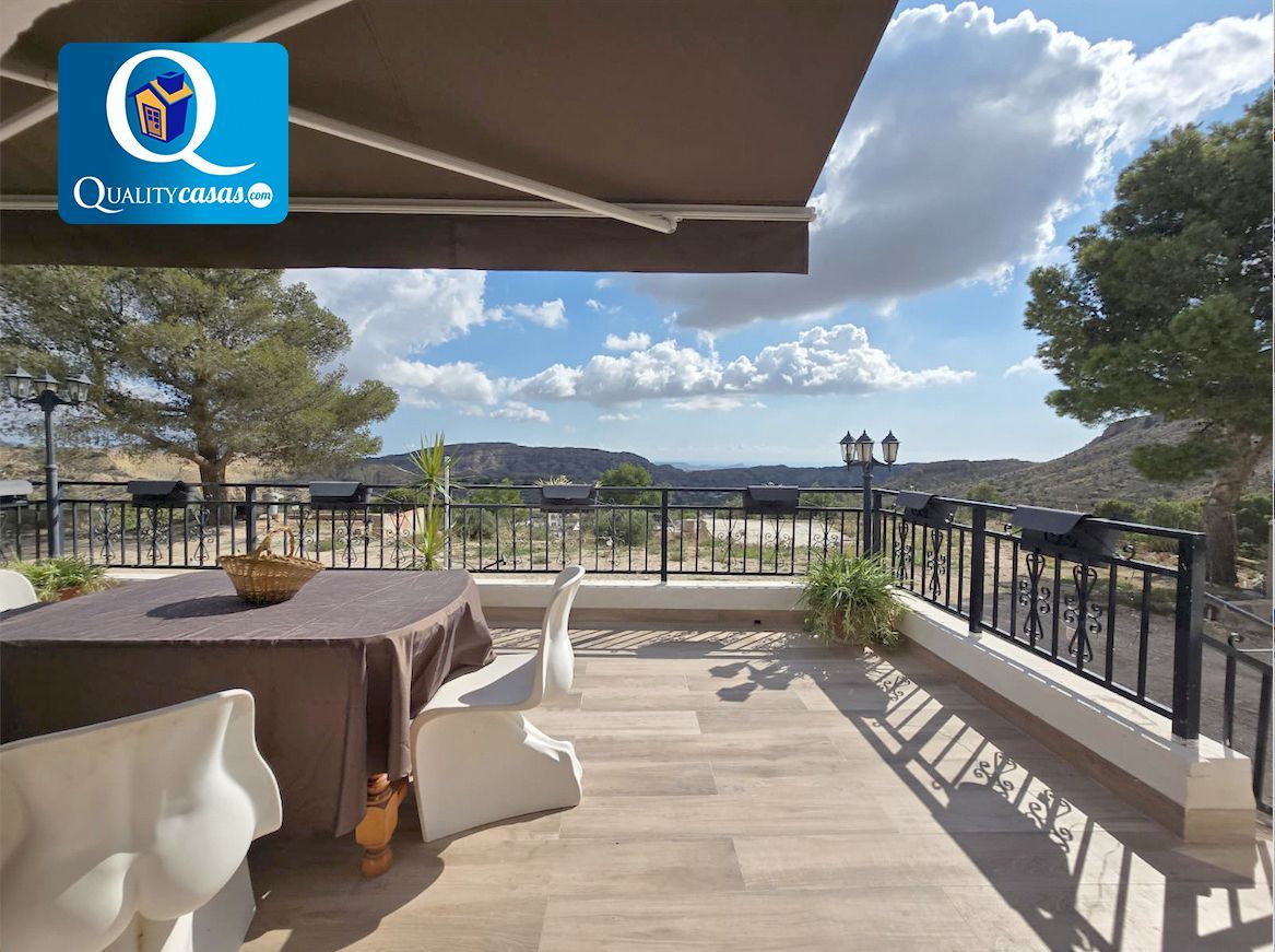 Terrace of House or chalet for sale in Agost  with Air Conditioner, Heating and Terrace