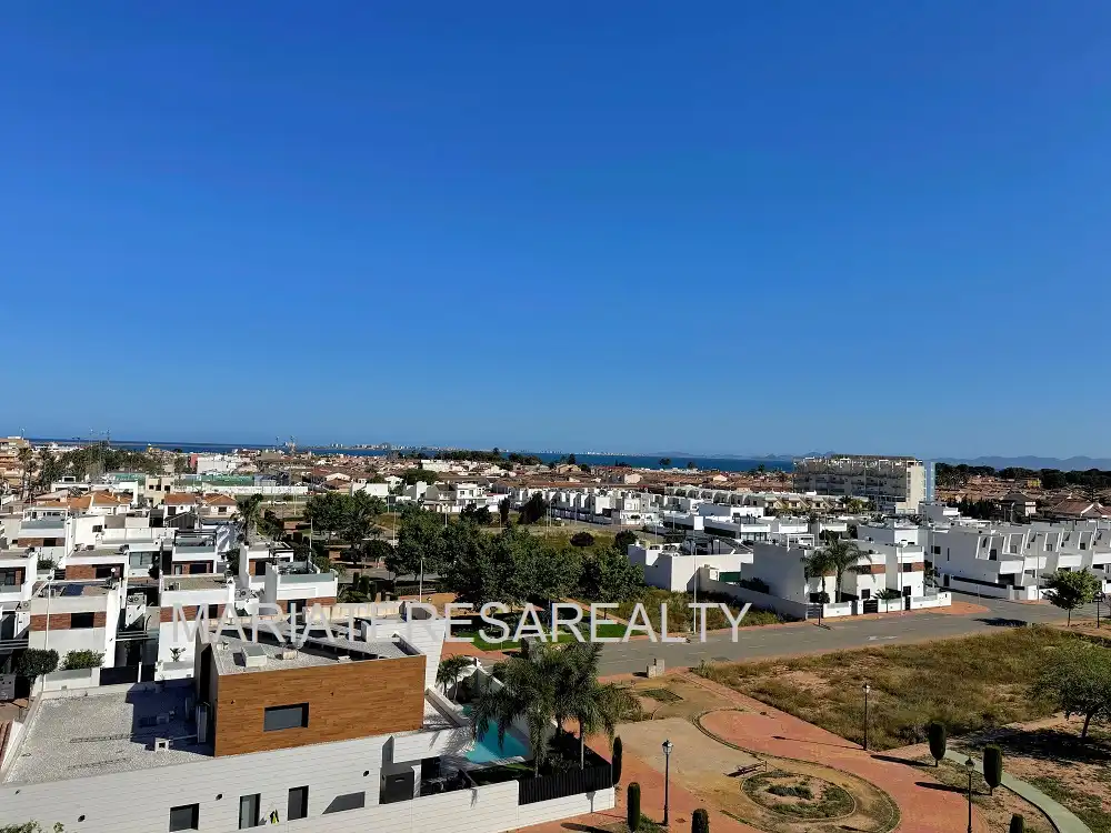 Vista exterior de Ático en venta en San Pedro del Pinatar con Aire acondicionado, Calefacción y Trastero