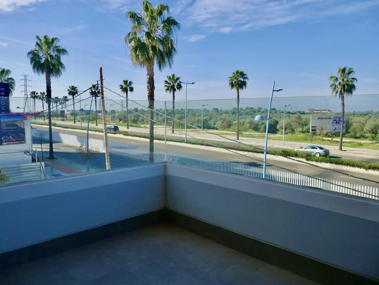 Flat for rent in Ángel Ojeda Avilés, Entrenúcleos