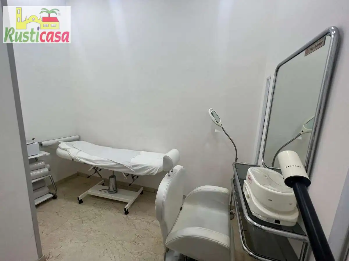 Local comercial en venta en El Reino 4, imagen 4