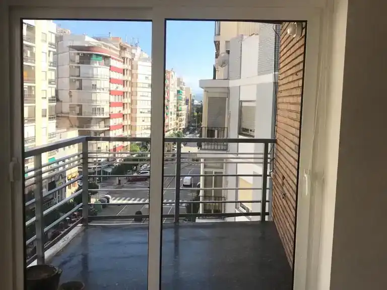 Vista exterior de Pis en venda en Alzira amb Balcó