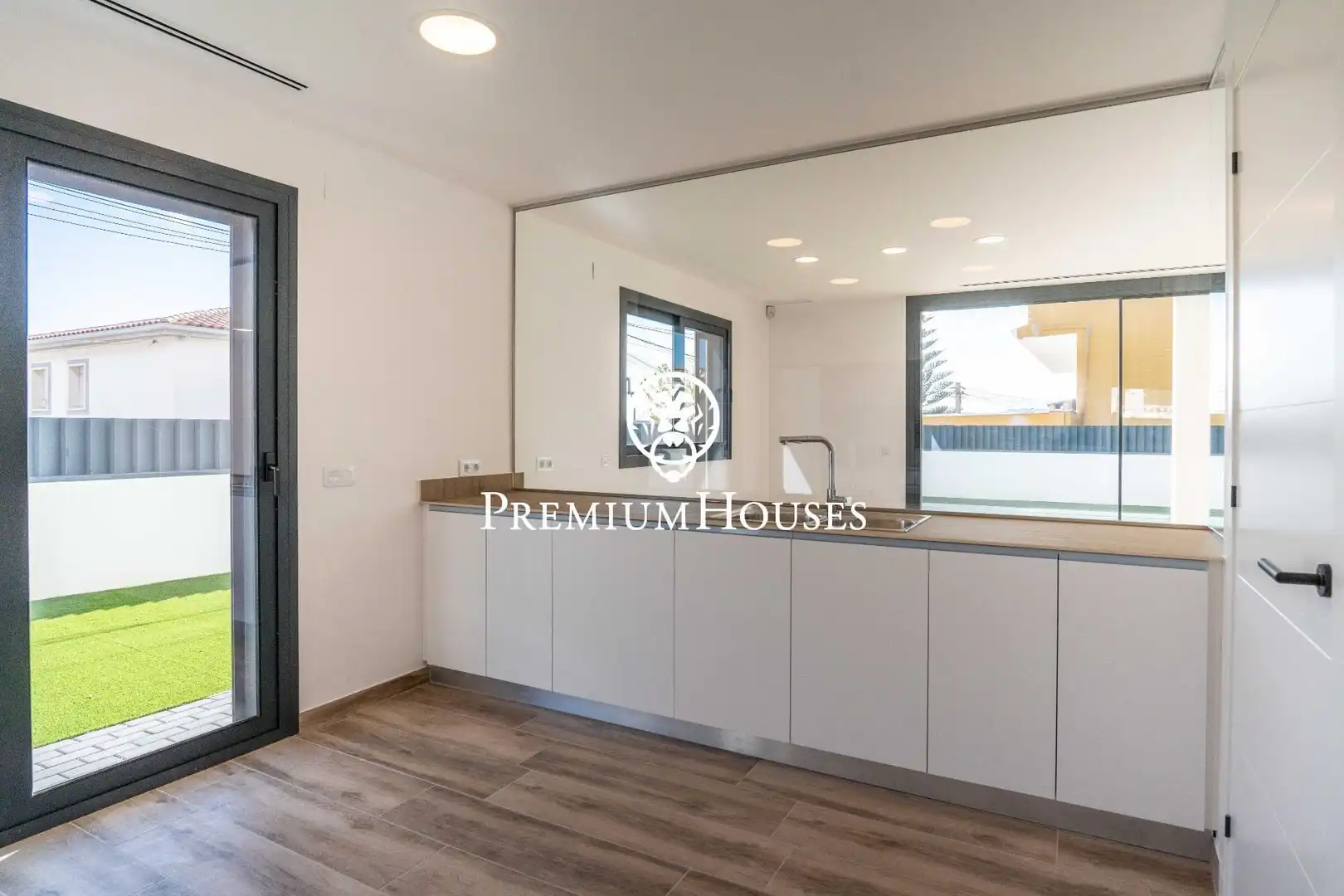 Cocina de Casa o chalet en venta en El Vendrell con Aire acondicionado, Calefacción y Jardín privado
