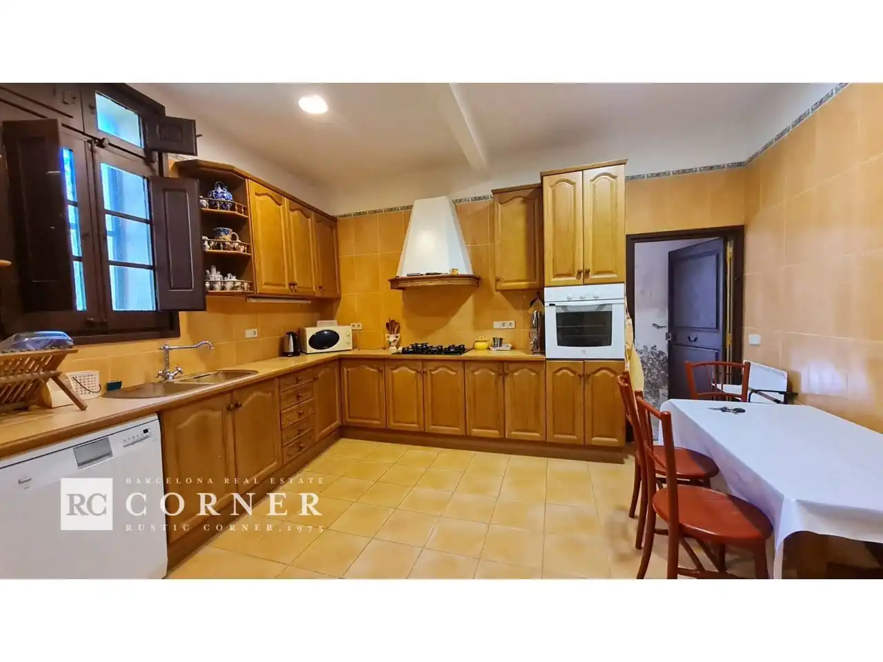 Kitchen of Country homes for sale in Santa Maria de Miralles