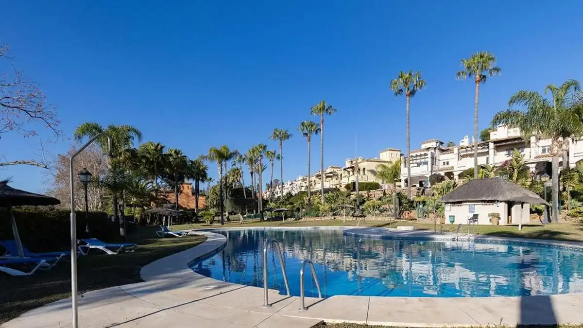 Reihenhaus mit Pool zum Verkauf in Marbella,Guadalmina,Camino Cortes, imagen 2