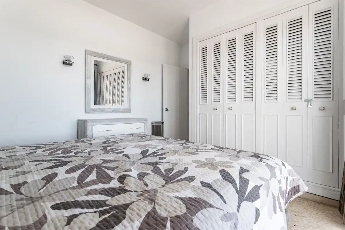 Schlafzimmer von Erdgeschoss zum Verkauf in Fuengirola mit Terrasse
